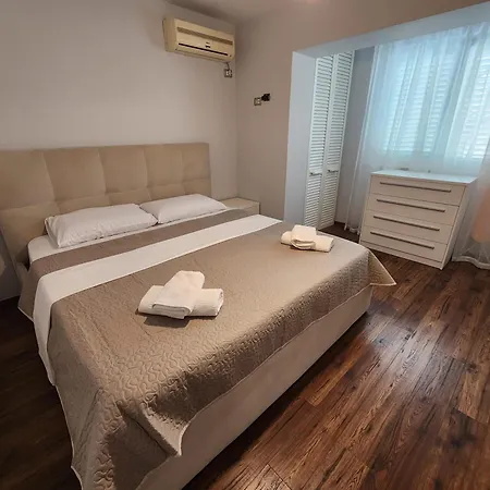 Apartment Sweet Luxury