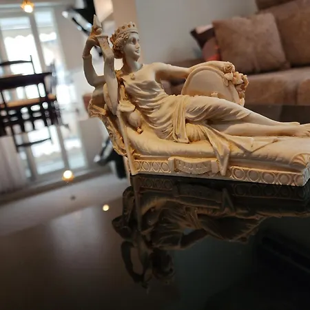 Sweet Luxury Apartment Tirana