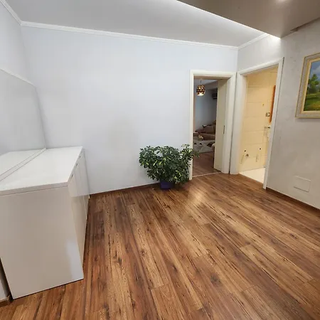 Apartment Sweet Luxury *